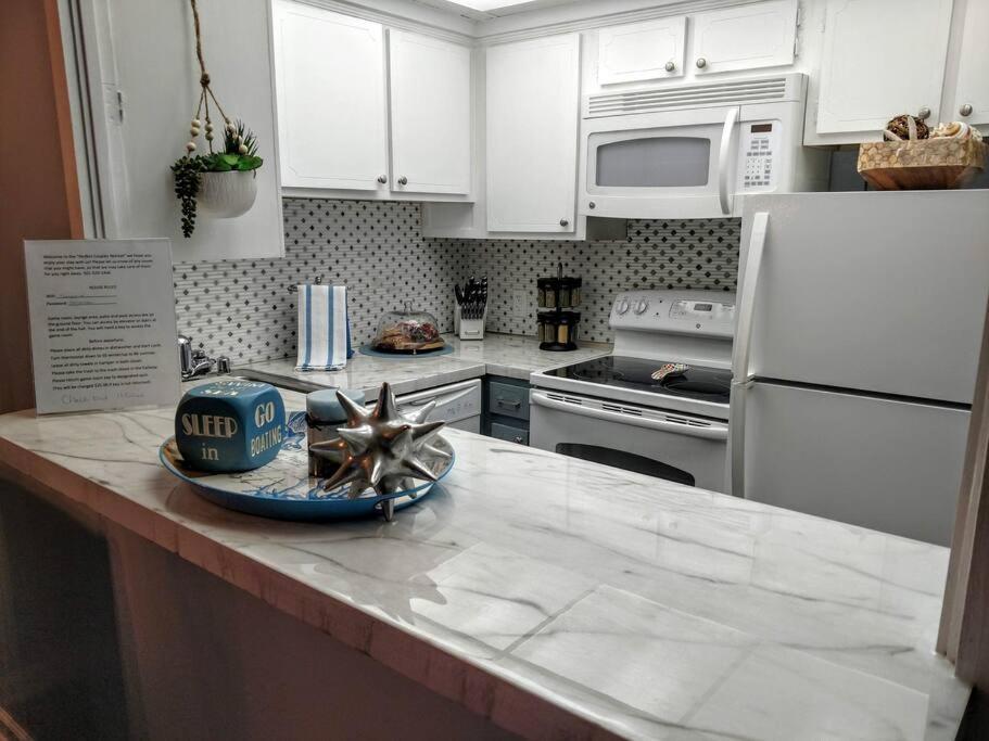 Perfect Couples Retreat - Close To All Amenities هوت سبرنغز المظهر الخارجي الصورة