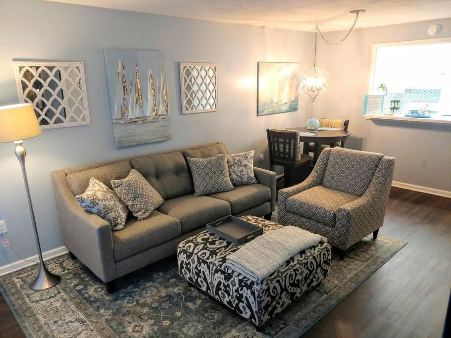 Perfect Couples Retreat - Close To All Amenities هوت سبرنغز المظهر الخارجي الصورة